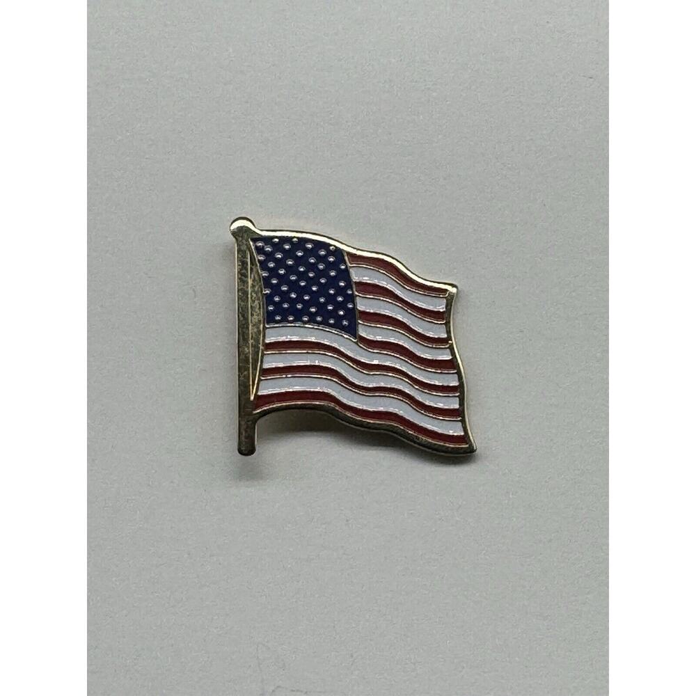 American Waving Flag Patriotic USA Lapel Hat Pin